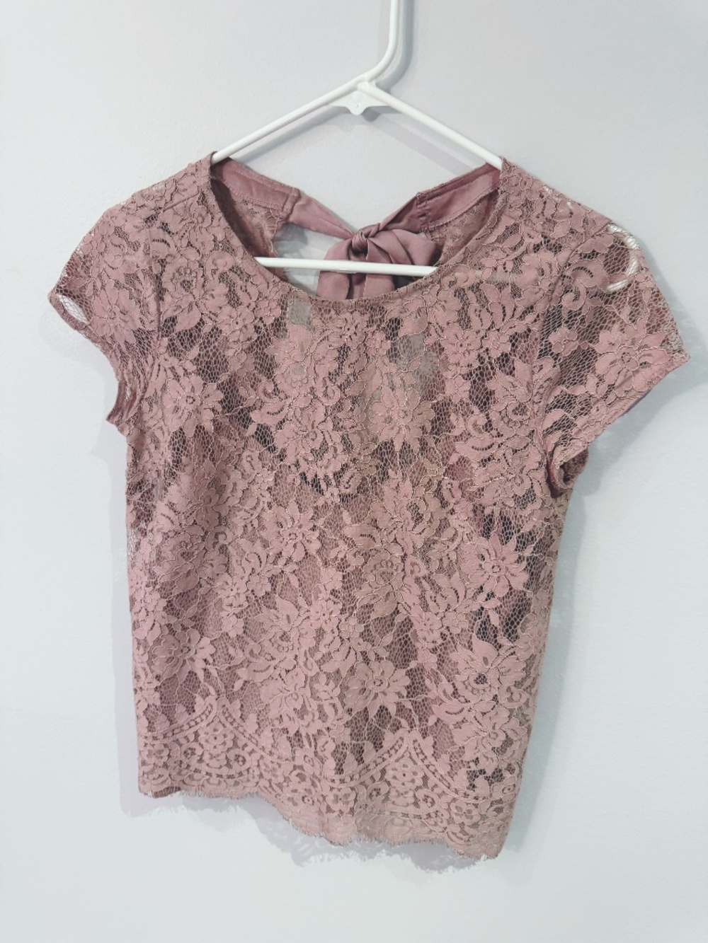 Abercrombie & Fitch Dusty Rose Lace Bow Tie Back Coquette Romantic Blouse XXS
